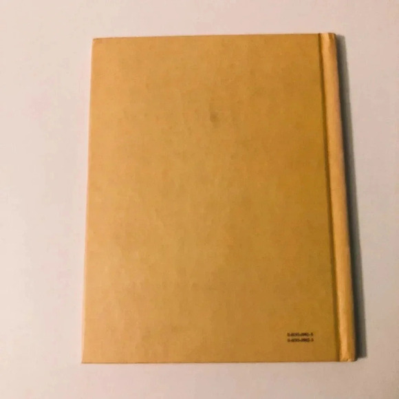 1980 The Family Minuss Summer House Hardcover  Book by Fernando Krahn - Picture 15 of 16